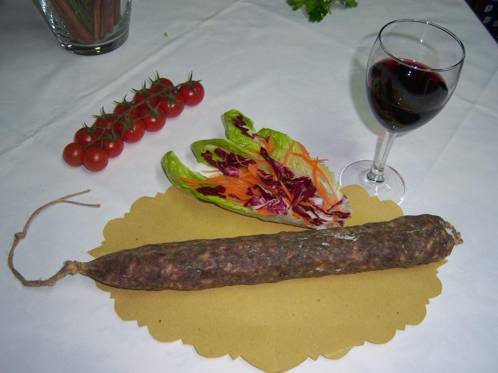 Agriturismo Lo Sgorzolo Pergola Eksteriør bilde